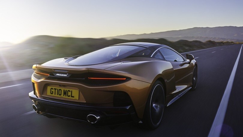 McLaren GT: tutte le foto