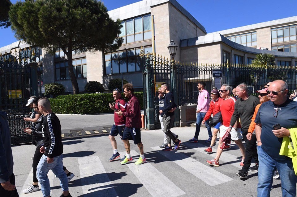 Serie B, Livorno salvo e promessa mantenuta: Diamanti sale a piedi a Montenero