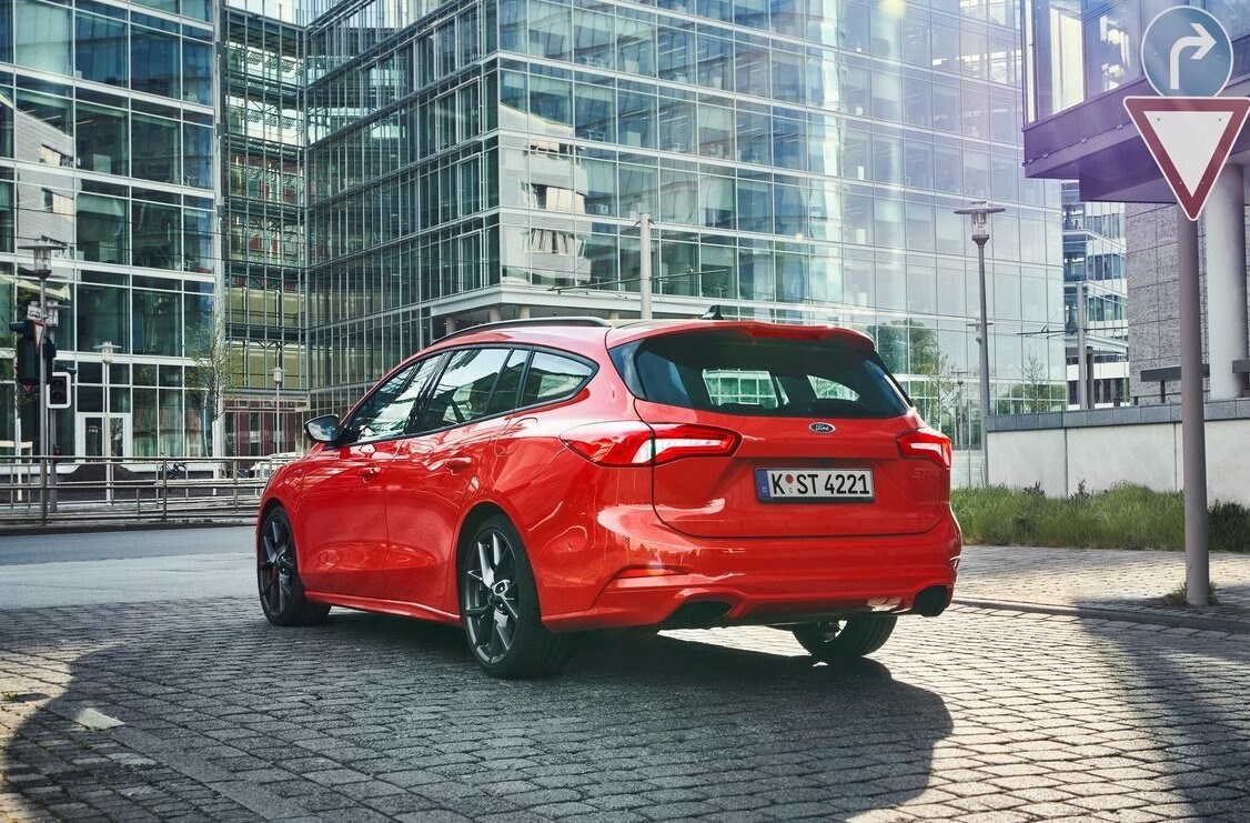 Ford Focus ST wagon: foto
