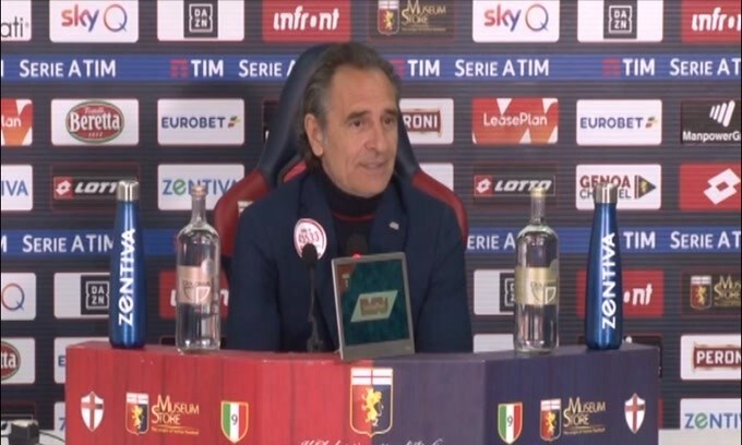 Prandelli avvisa il giornalista: "Il cellulare è spento.."