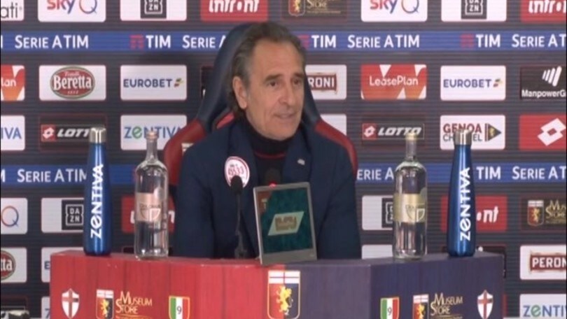 Prandelli avvisa il giornalista: "Il cellulare è spento.."