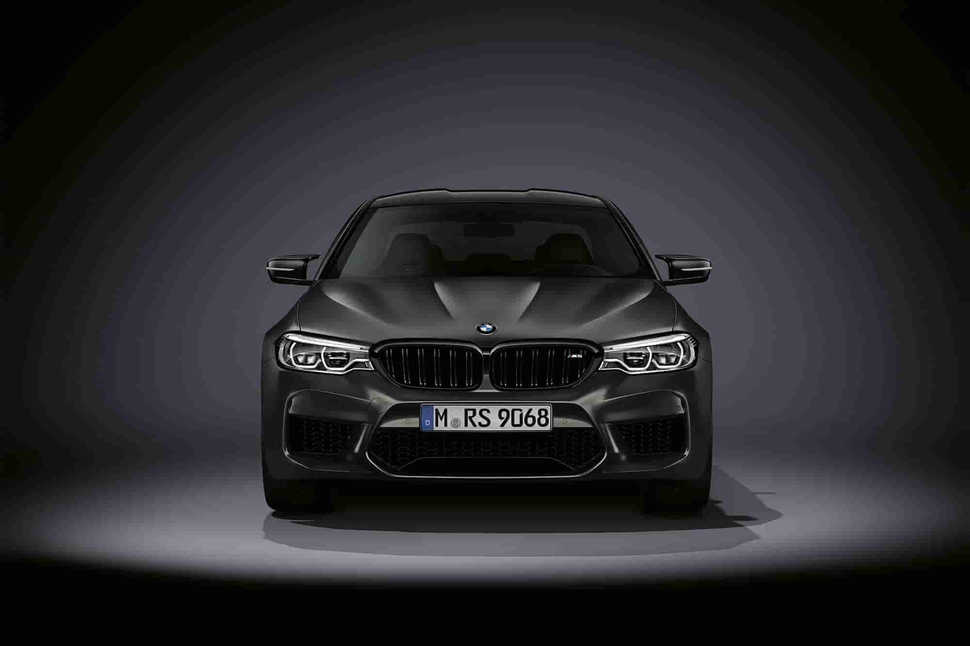 BMW M5 Edition 35 Years: gli scatti speciali