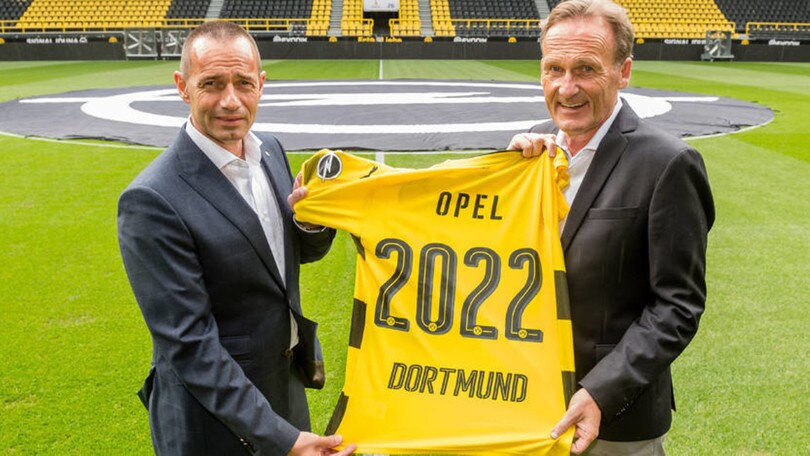 Borussia Dortmund, Opel nuovo sponsor sulle maglie | Foto