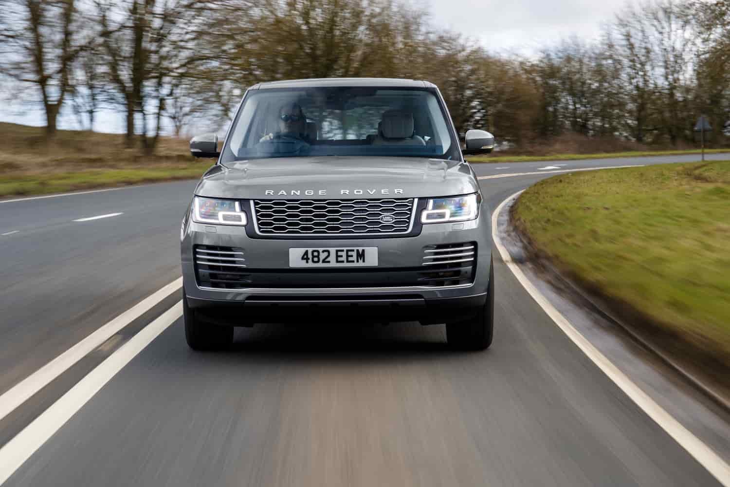 Range Rover Sport HST: le immagini