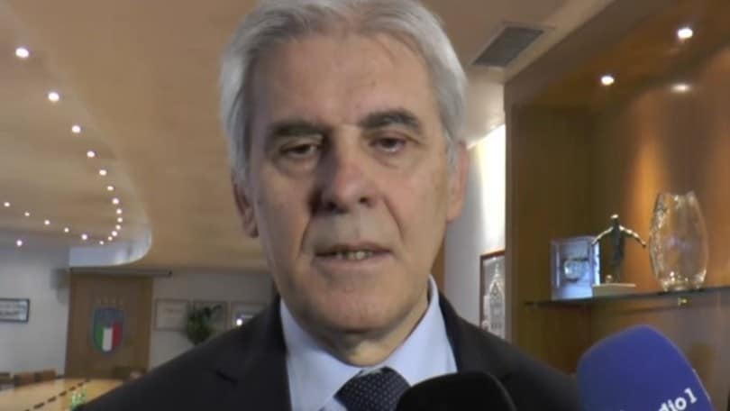 Nicchi: "Il VAR migliora ogni anno"