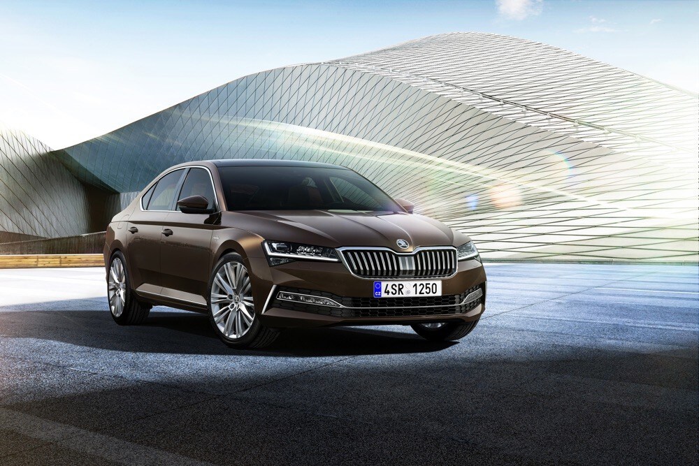 Skoda Superb 2020: tutti gli scatti