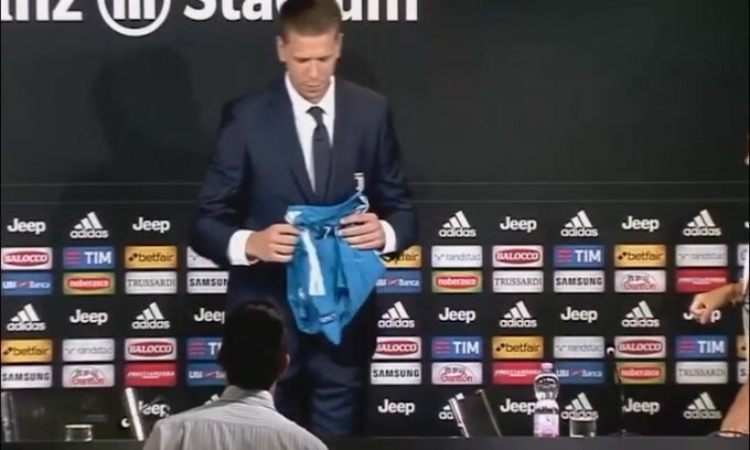 Juve, Szczesny dovrà operarsi al ginocchio