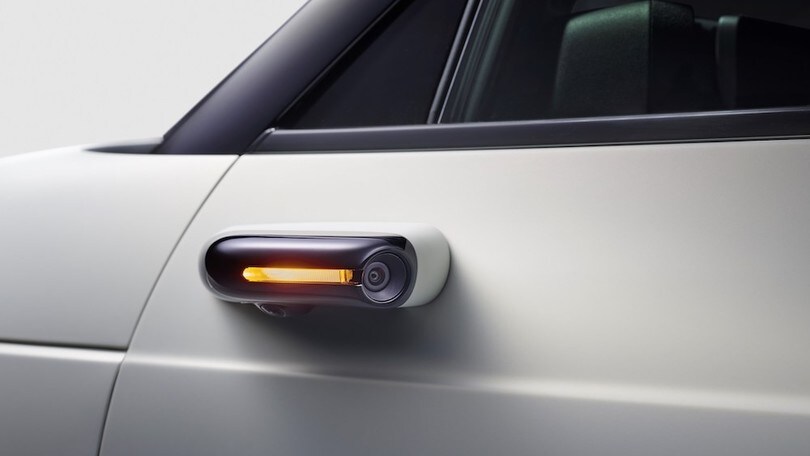 Honda E: via gli specchietti, ecco le telecamere