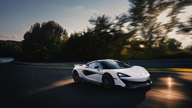 McLaren 600LT, tutte le foto in pista