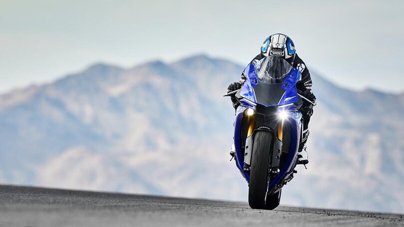 Nuova Yamaha R1 2020, possibili modifiche al motore