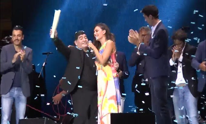 Maradona soffre di insonnia: ecco la cura da 4 giorni