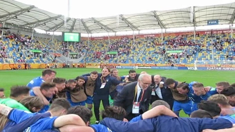 L'urlo dell'Italia U20 dopo la vittoria con la Polonia