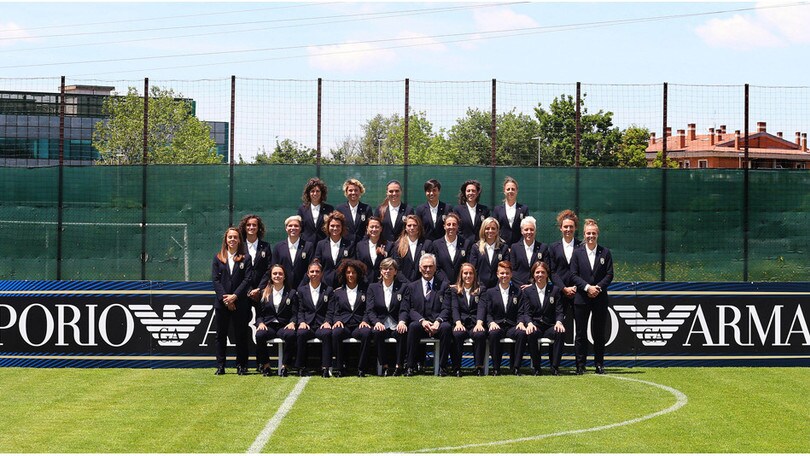 Elegantissime le Azzurre della Nazionale Femminile di Calcio, grazie a Giorgio Armani