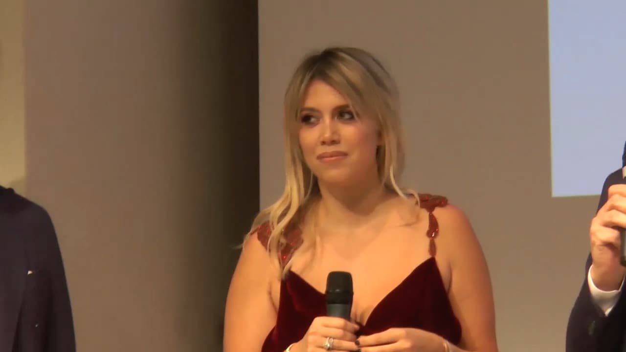 Wanda Nara pronta a rinunciare alla procura di Mauro