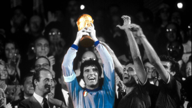 Dino Zoff: quelle mani sul Mondiale 1982