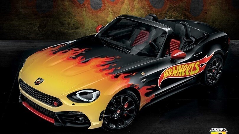 La 124 Spider fiammante di Abarth e Hot Wheels al Bovisa Drive-In