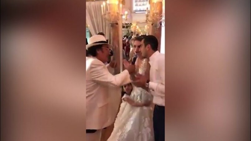 Nozze Mkhitaryan, il duetto con Albano