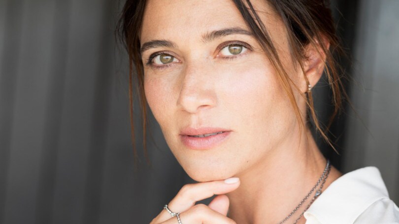 Anna Foglietta racconta si sé e apre la sua valigia a Castel Romano Designer Outlet