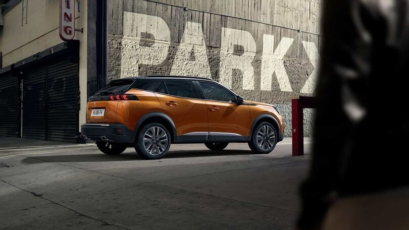Nuova Peugeot 2008 - Le immagini del Suv compatto
