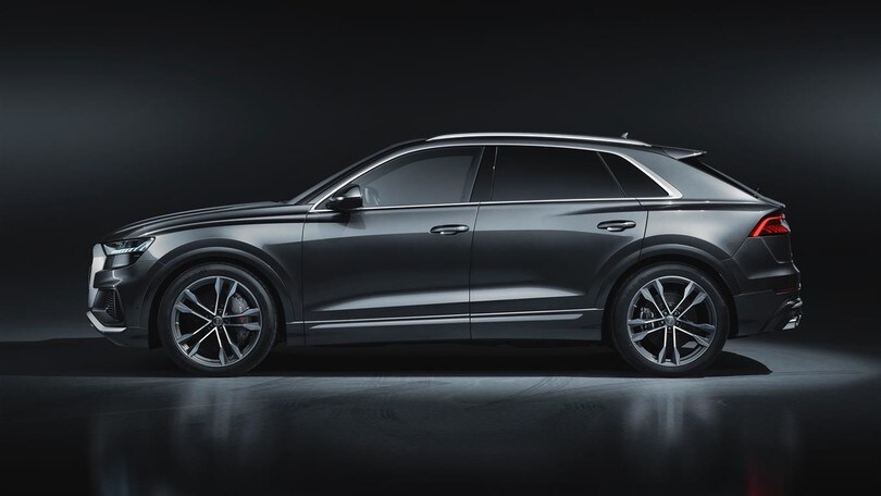 Audi SQ8 TDI, il super Diesel: le immagini