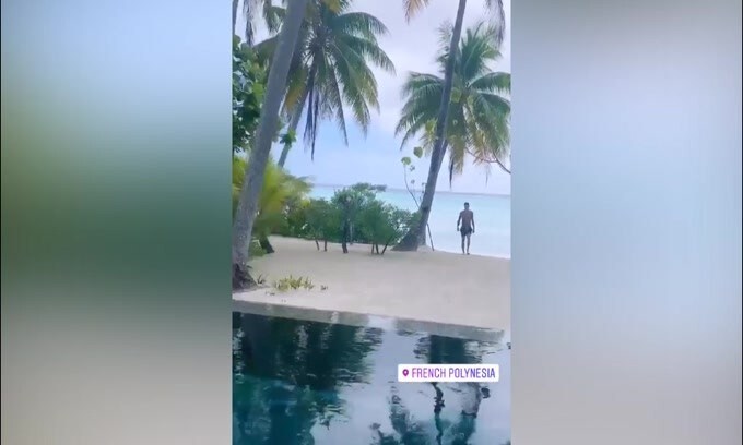 Vacanze, Wanda Nara in versione sexy si rilassa al mare
