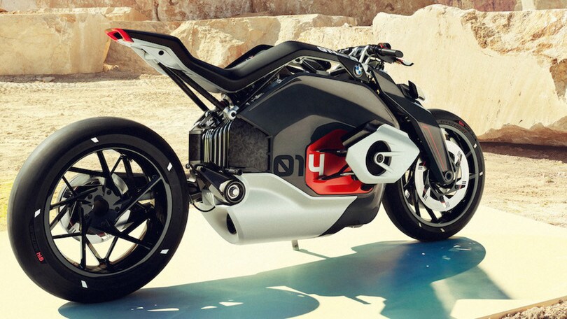 BMW Vision DC Roadster, la moto elettrica del futuro