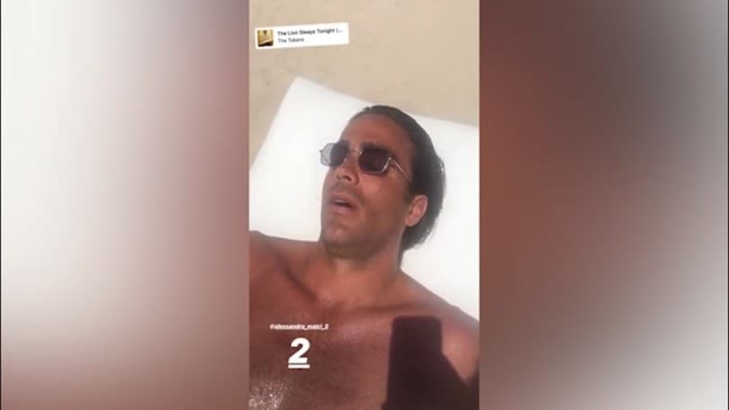 Matri dorme, Vieri riprende: "Il leone si è addormentato"