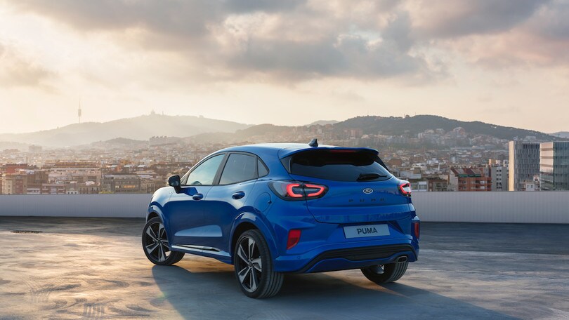Ford Puma: la nuova versione è crossover, FOTO E VIDEO