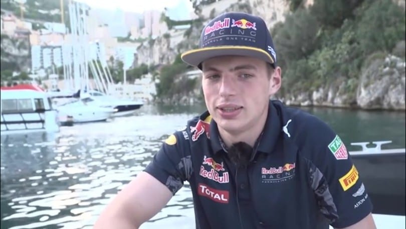 F1, Verstappen beffa Leclerc e vince in Austria