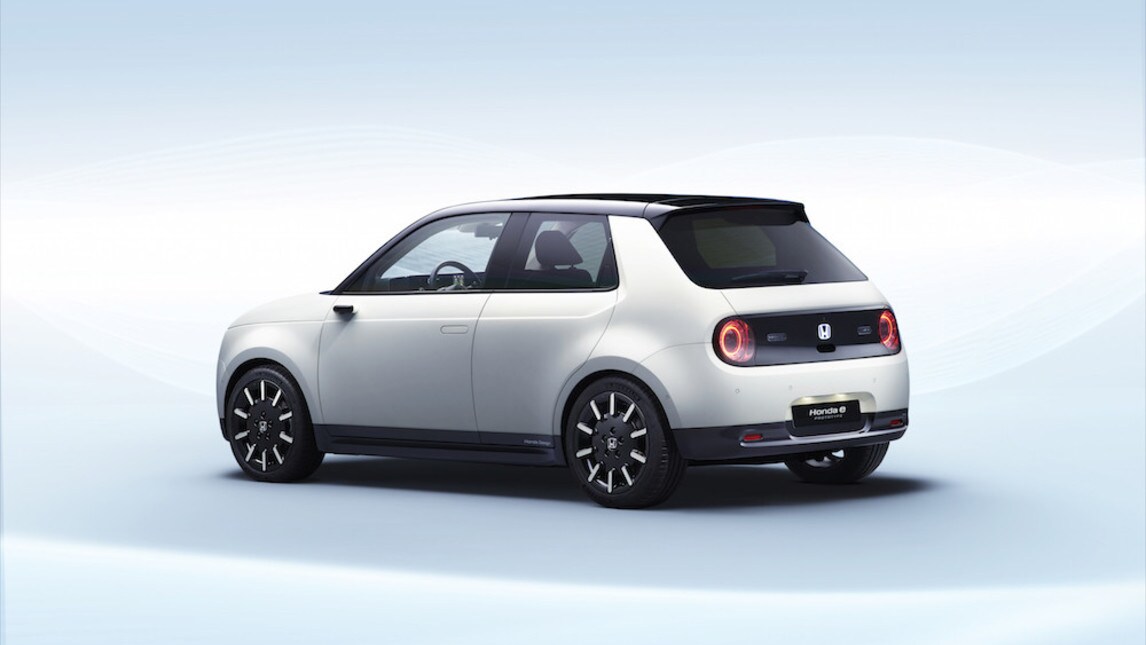 Honda e, la citycar elettrica tra potenza e brio