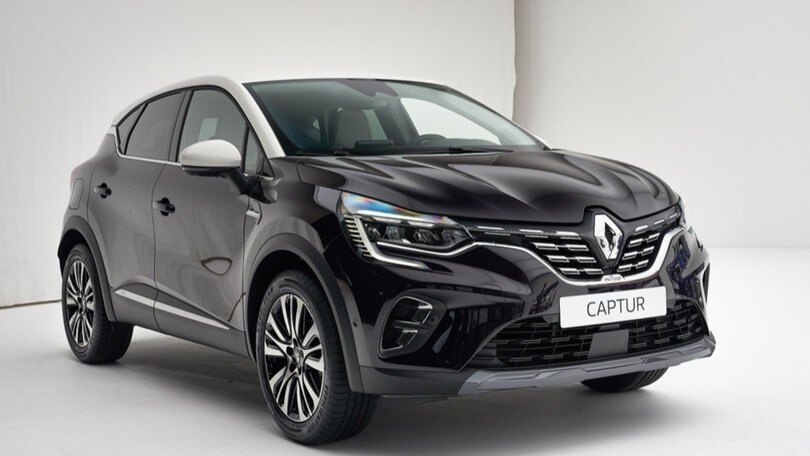 Renault Captur, nuovo look e una versione ibrida plug-in