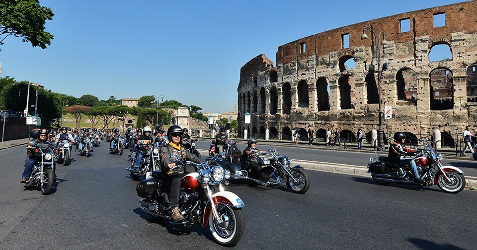 Harley-Davidson porta al raduno di Roma 1.500 bikers