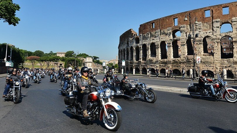 Harley-Davidson porta al raduno di Roma 1.500 bikers