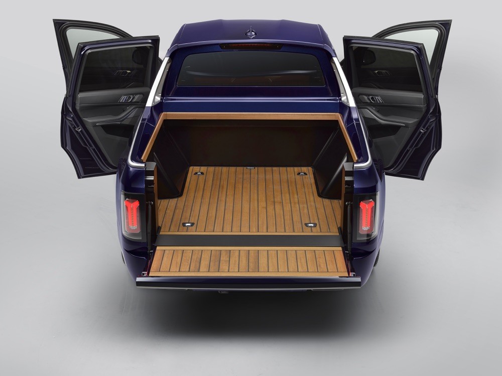 BMW X7 pick-up concept: le immagini