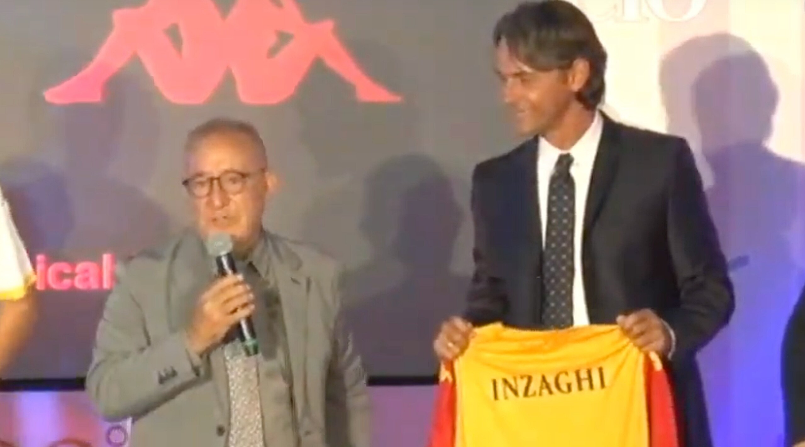 Benevento, Pippo Inzaghi carica l'ambiente: "Riconquisterò la serie A con tutti voi"