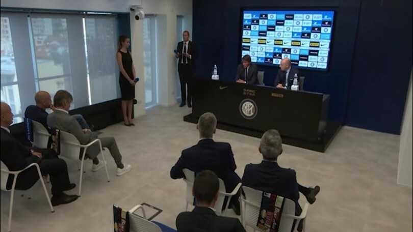 Conte: "Dobbiamo fare qualcosa di straordinario"
