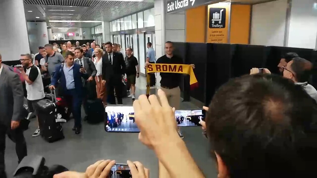 Roma, Pau Lopez in città