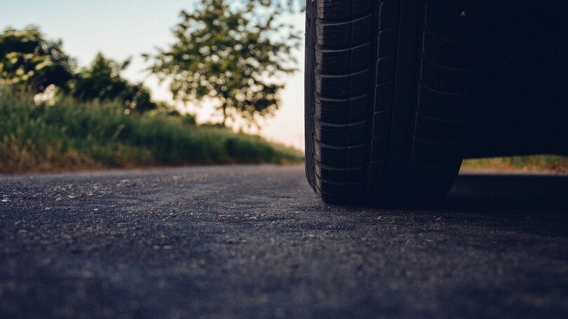 Viaggi in auto: cosa controllare prima di partire