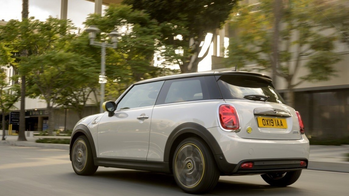 MINI Cooper SE, a marzo l'elettrico