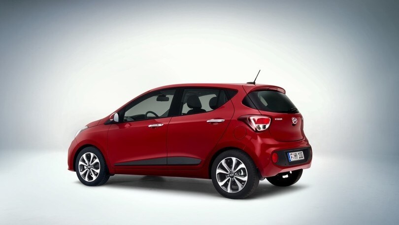 Hyundai i10 restyling, arriva la Cascata: le immagini