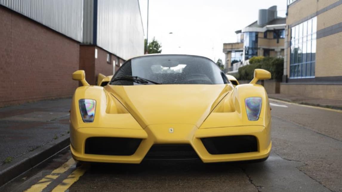 Ferrari Enzo Giallo Modena: in vendita a Londra