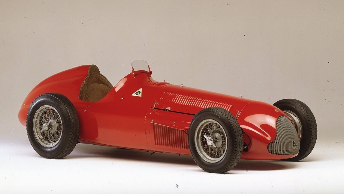 Sulla pista di Silverstone anche la grande "Alfetta" 159