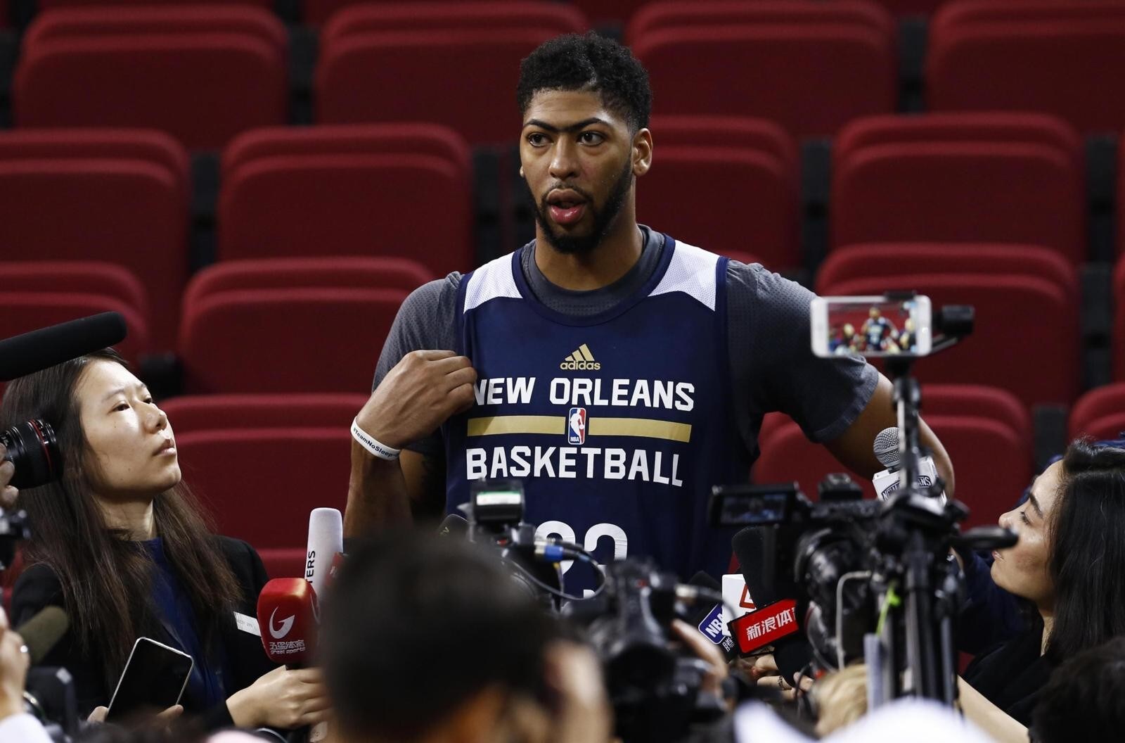 Nba, Anthony Davis carica i Lakers in conferenza: Voglio il titolo insieme a LeBron"