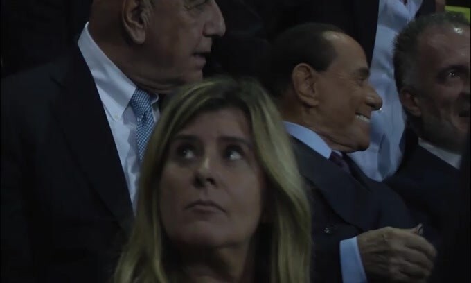Berlusconi si infortuna giocando col Monza