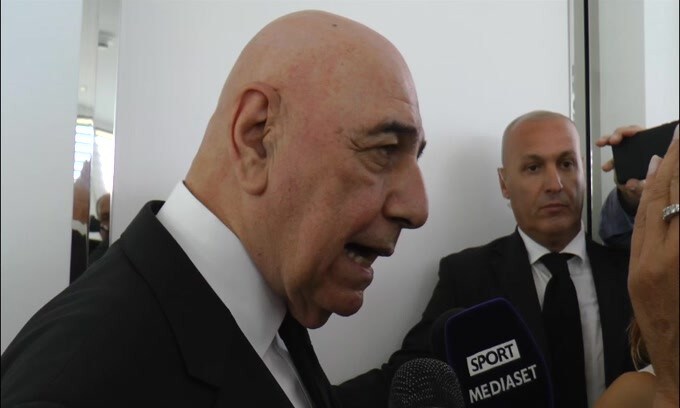 Galliani: "Noi favoriti? Non è buon segno"