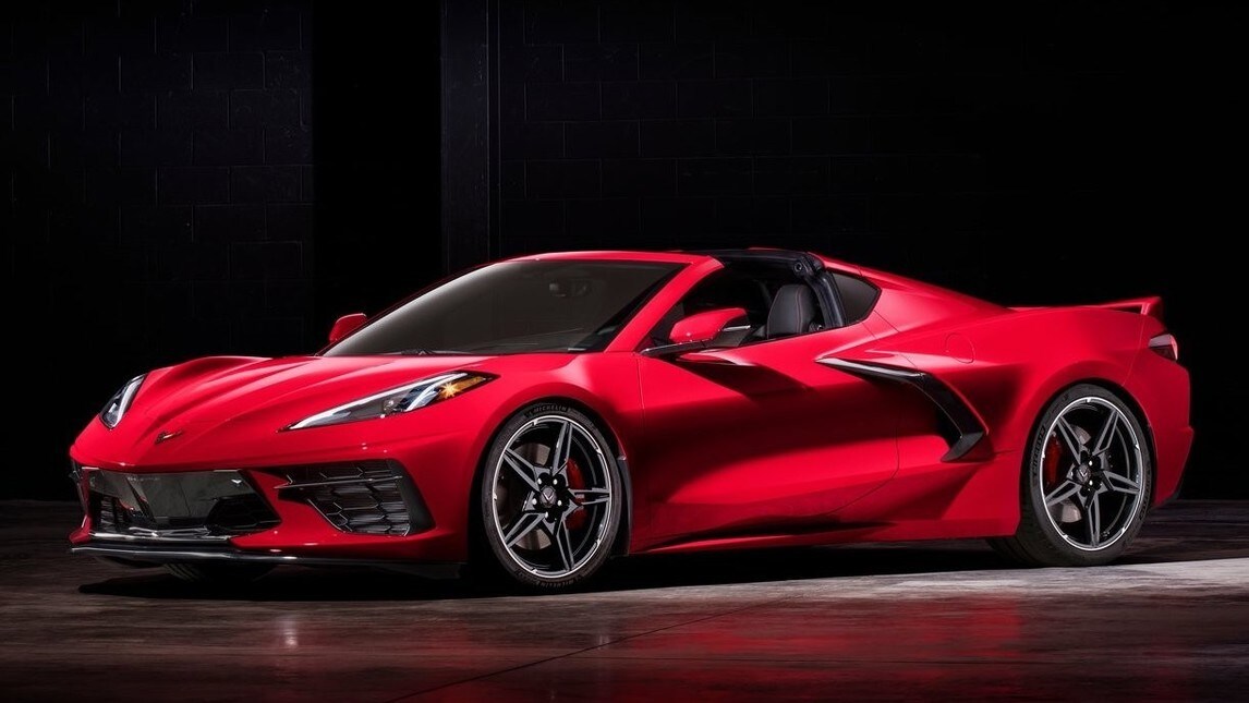 Corvette C8 Stingray, motore posteriore e velocità top