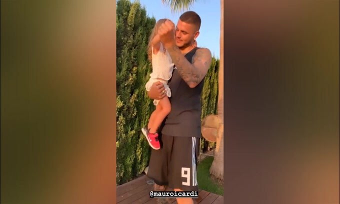 Inter: Icardi balla con la figlia