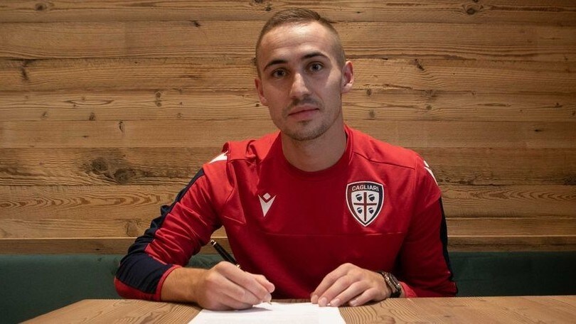Cagliari, ecco Rog: "Mi sento una mezz'ala, voglio giocare con continuità"