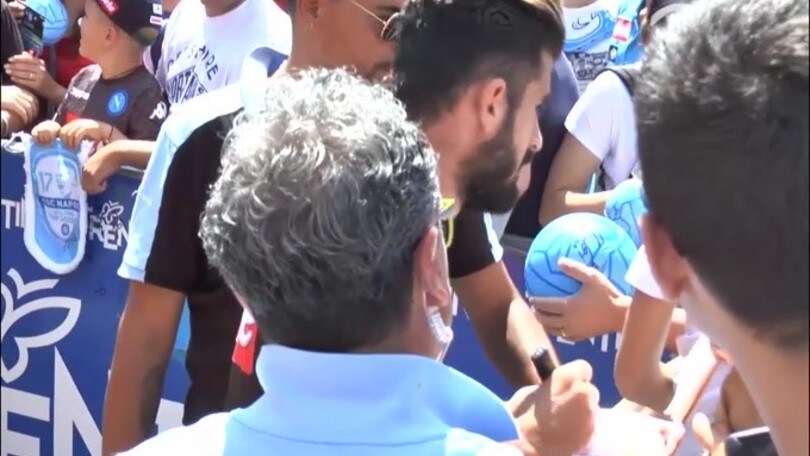 Hysay dovrebbe lasciare Napoli, Mario Rui resta