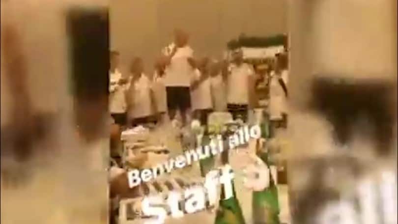 "Bella Ciao", lo staff di Sarri si presenta così